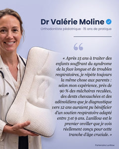 Femme en blouse blanche tenant un oreiller Lunillow, à côté d'une citation